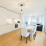 Montchoisi 1 Bedroom Near Gare Ouchy Smart Lock דירה *